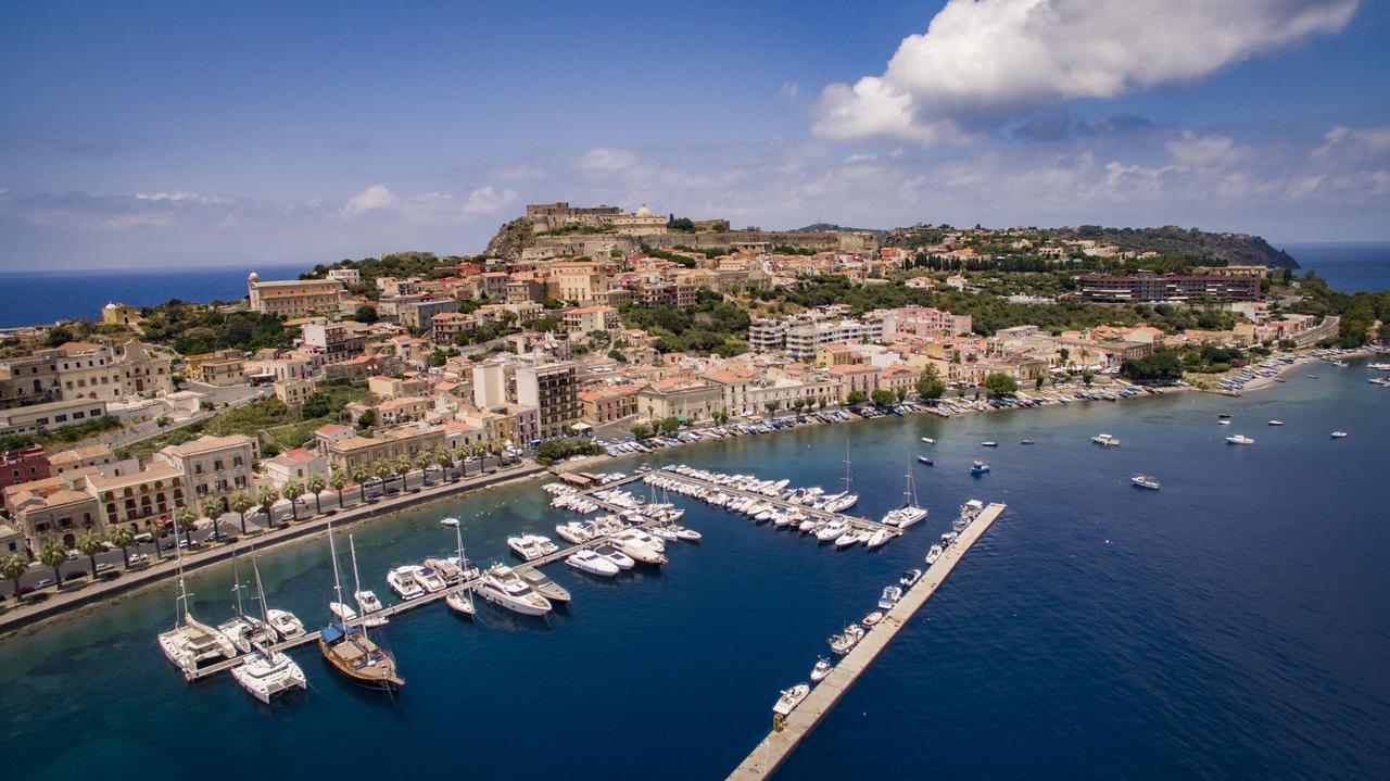 Le Casette Di Ponente Milazzo Eksteriør billede